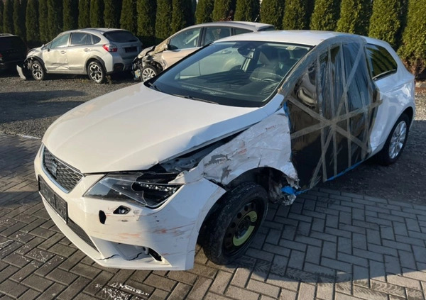 Seat Leon cena 11900 przebieg: 95000, rok produkcji 2013 z Ostroróg małe 277